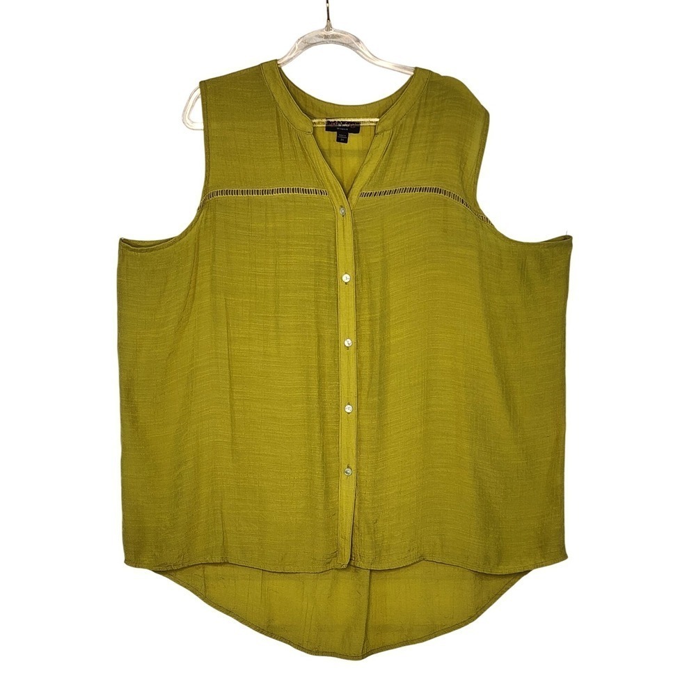 Cocomo Woman Sleeveless Blouse 2X Olive Green Boho Ladder Lace High Low Tank